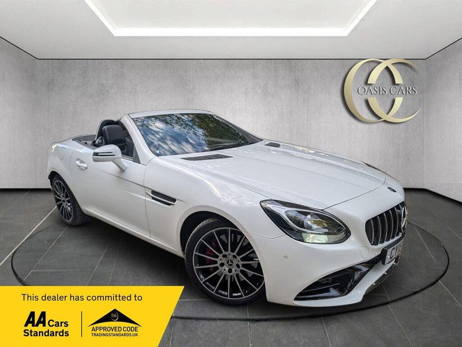 Mercedes-Benz SLC - image 1 of 19