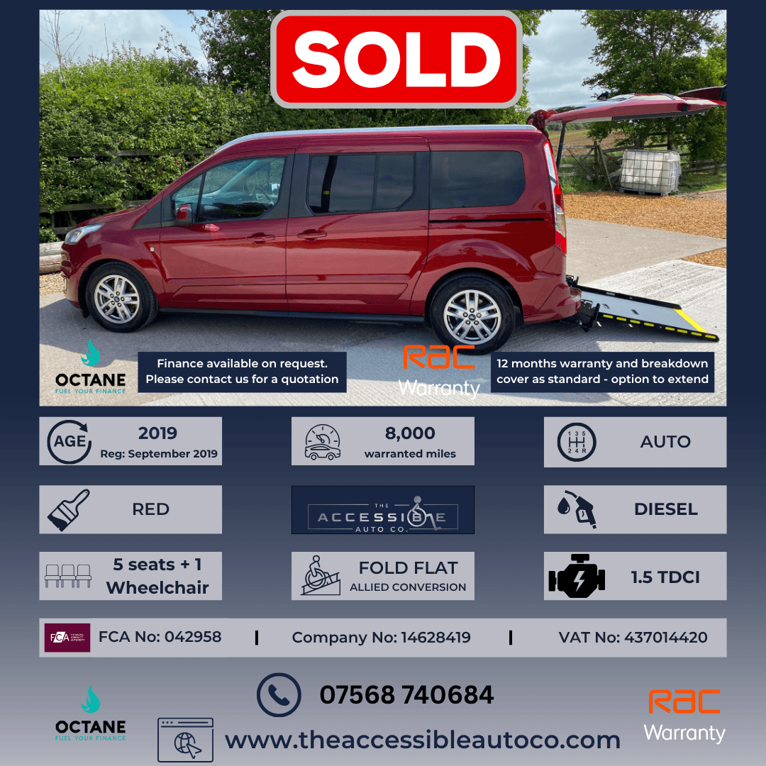 Ford Grand Tourneo Connect - image 1 of 21