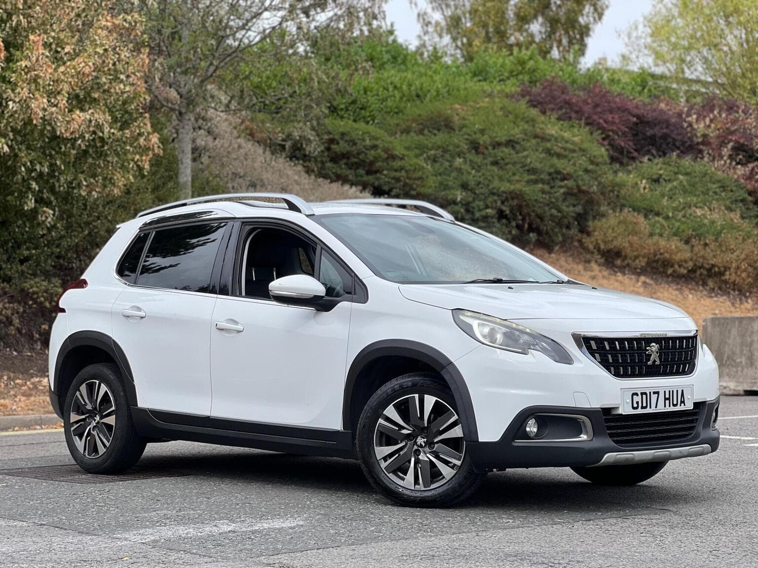 Peugeot 2008 - image 1 of 42