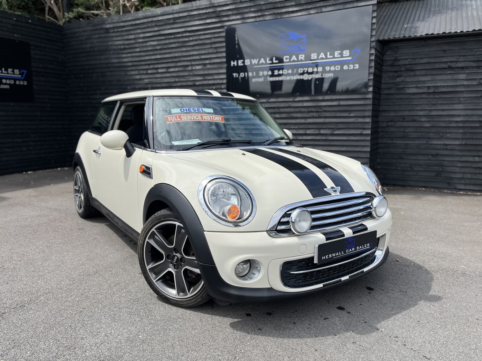MINI Hatch - image 1 of 25