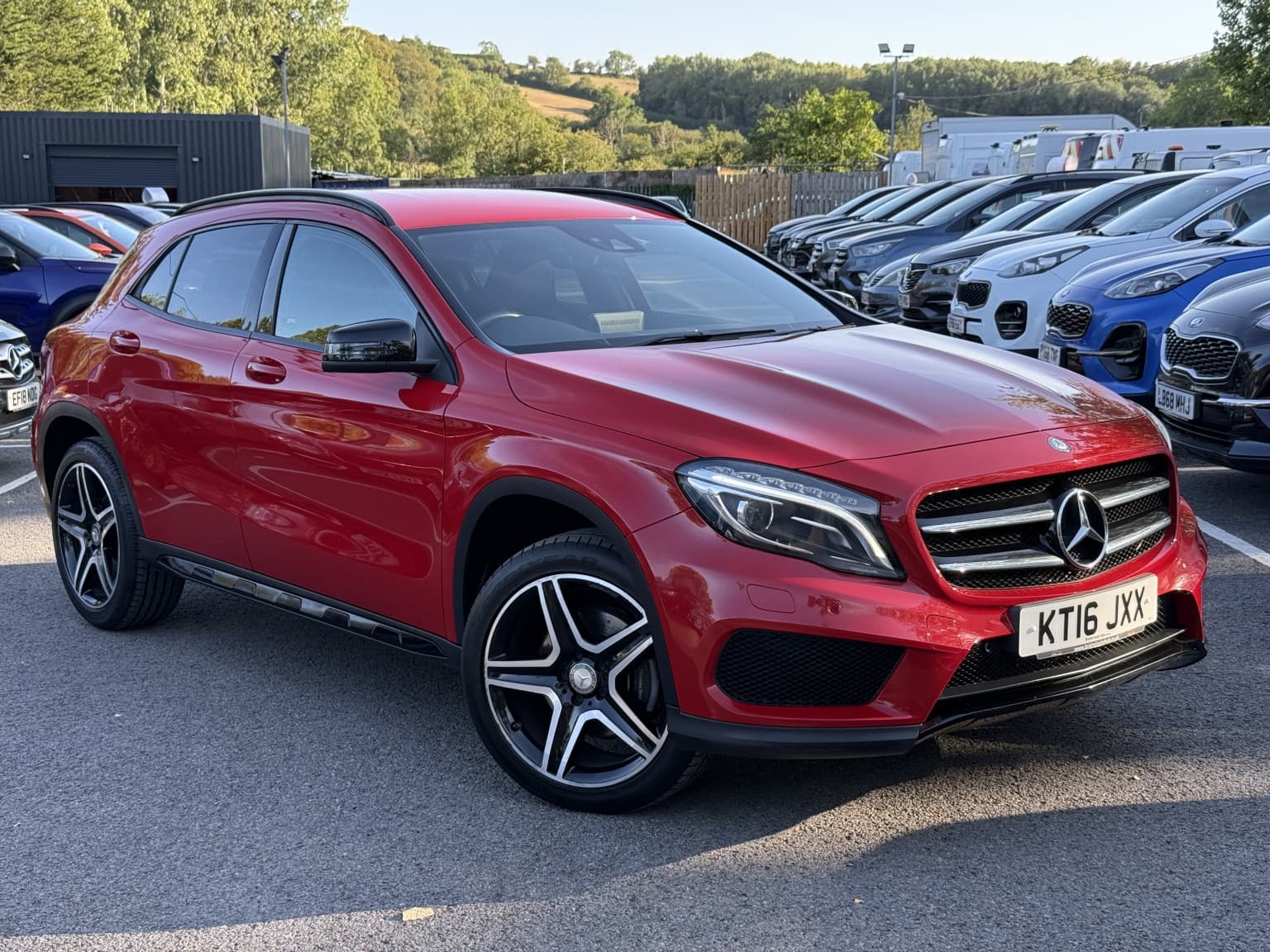 Mercedes-Benz GLA - image 1 of 54