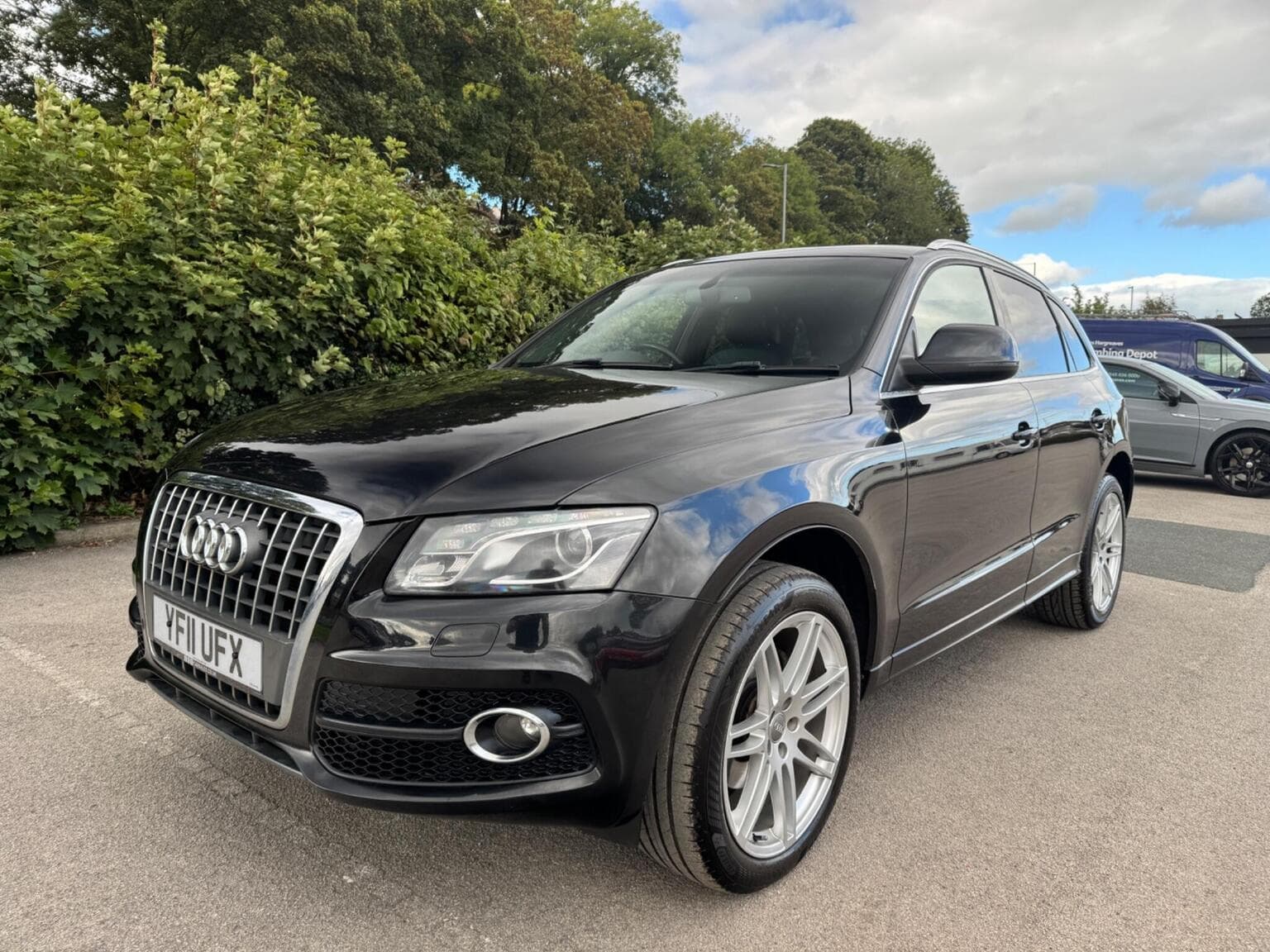 Audi Q5 - image 1 of 57