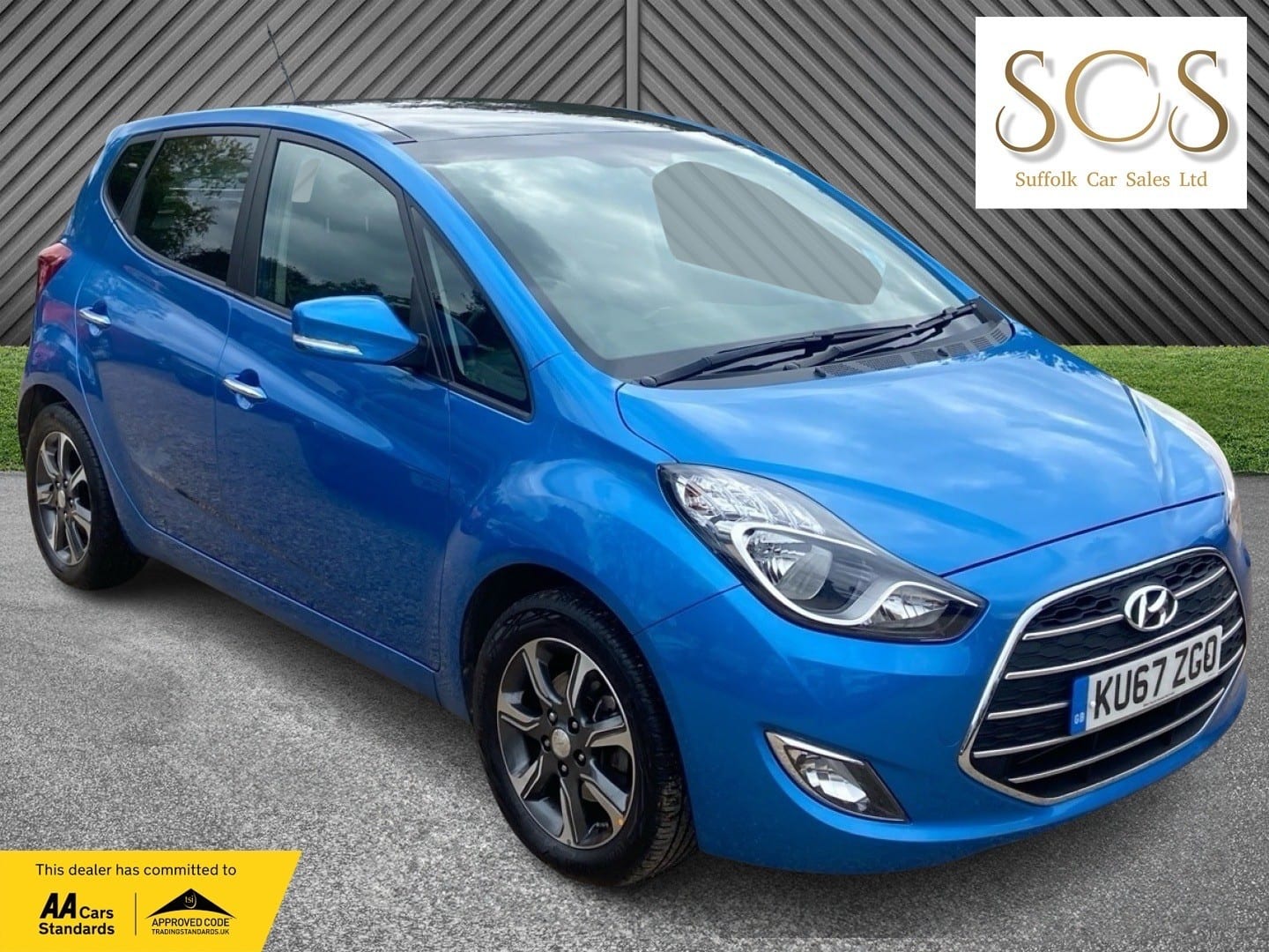 Hyundai ix20 - image 1 of 53