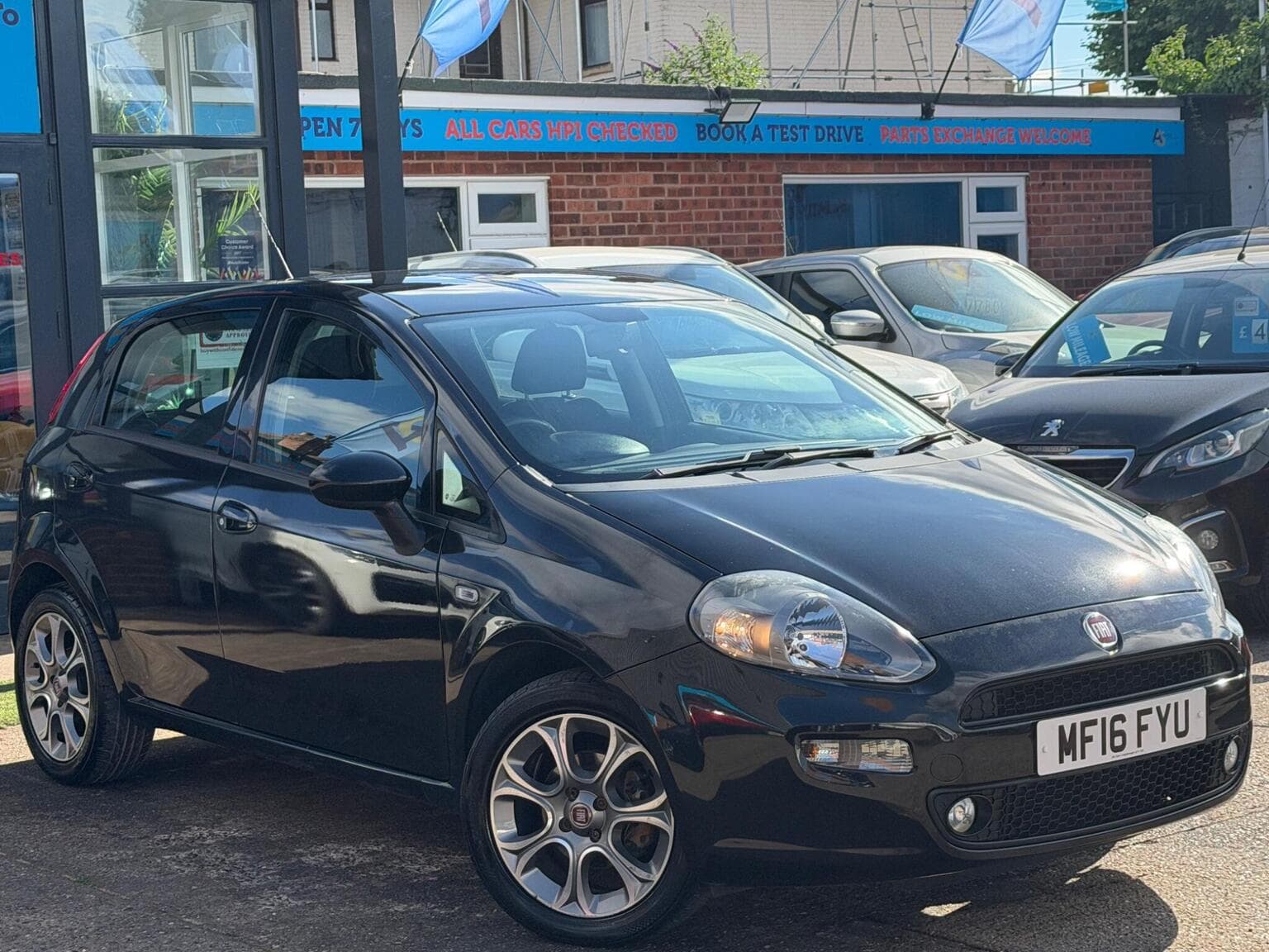 Fiat Punto - image 1 of 67