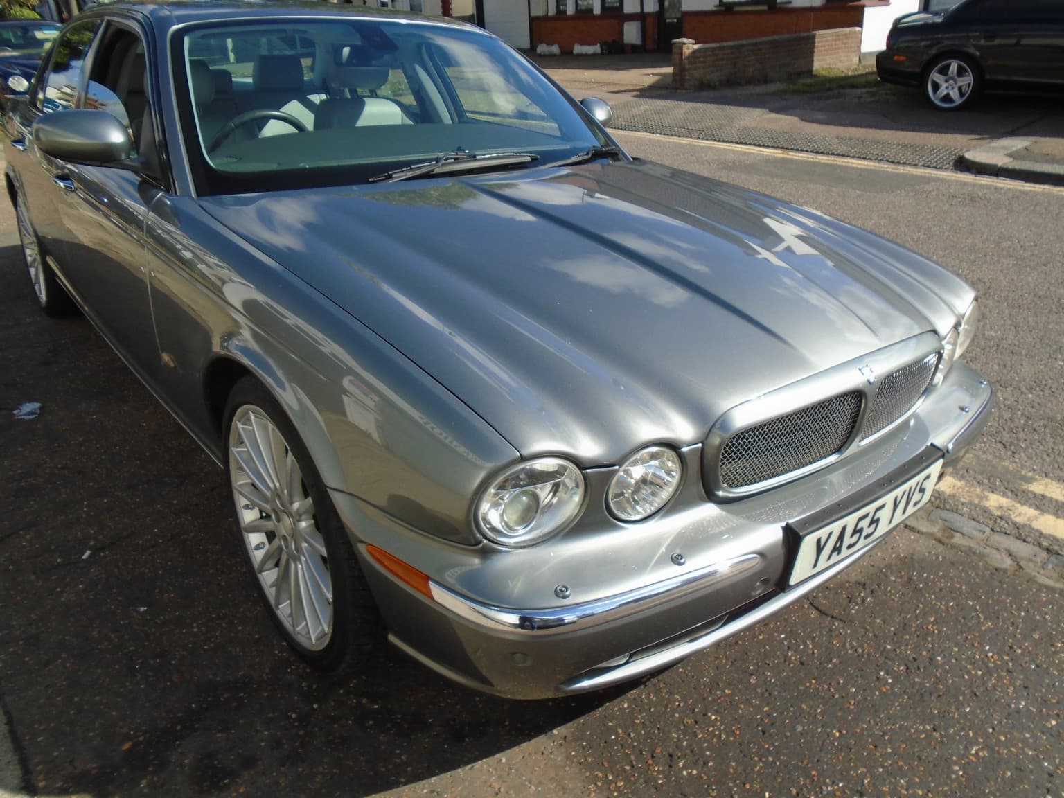 Jaguar XJR - image 1 of 20