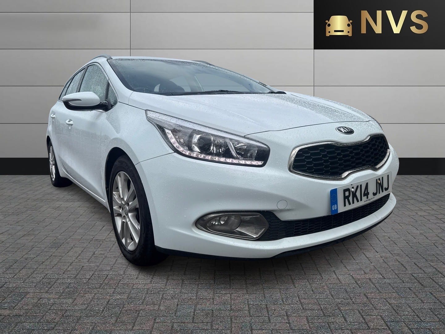 KIA CEED - image 1 of 13