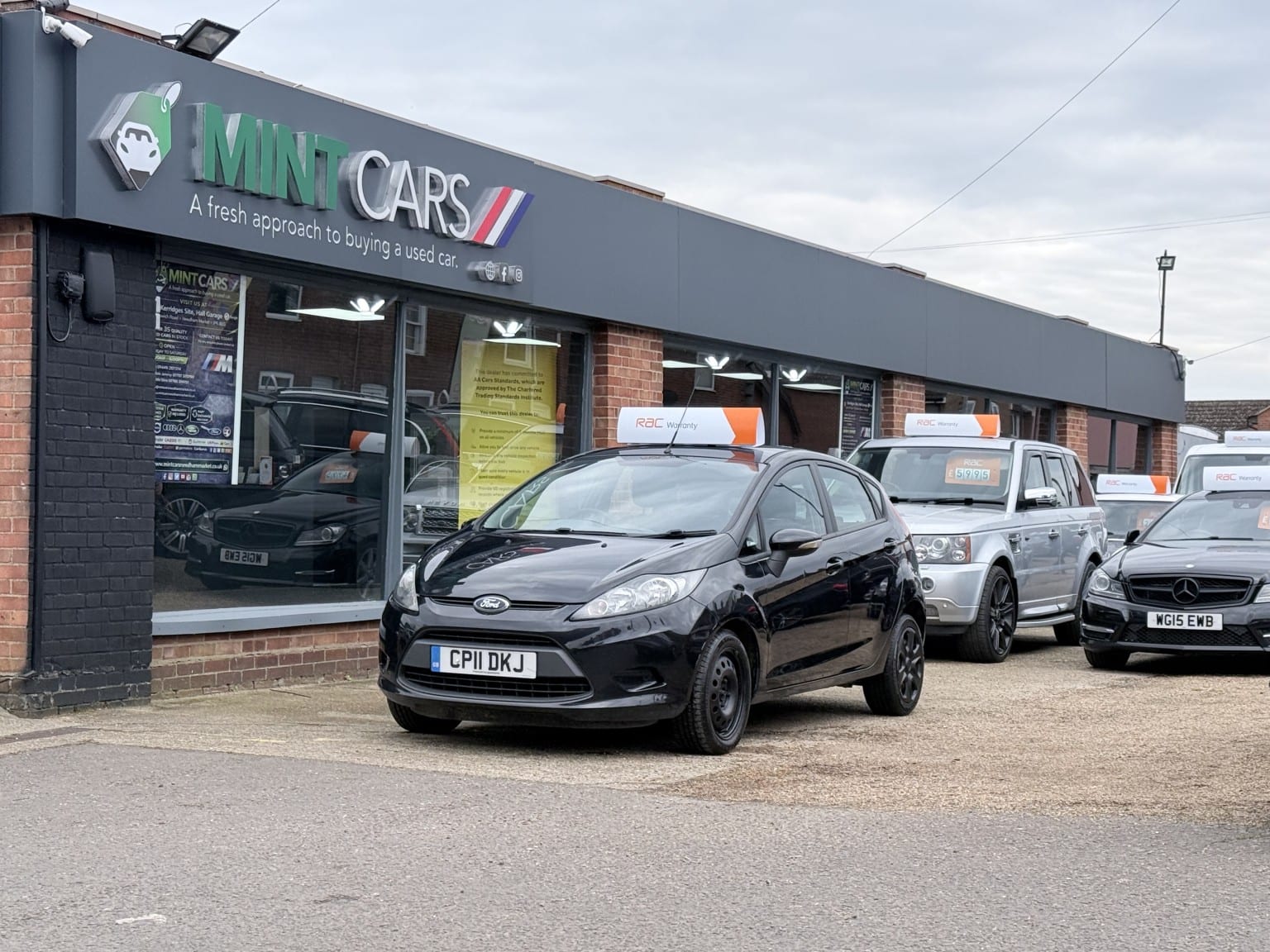 Ford Fiesta - image 1 of 41