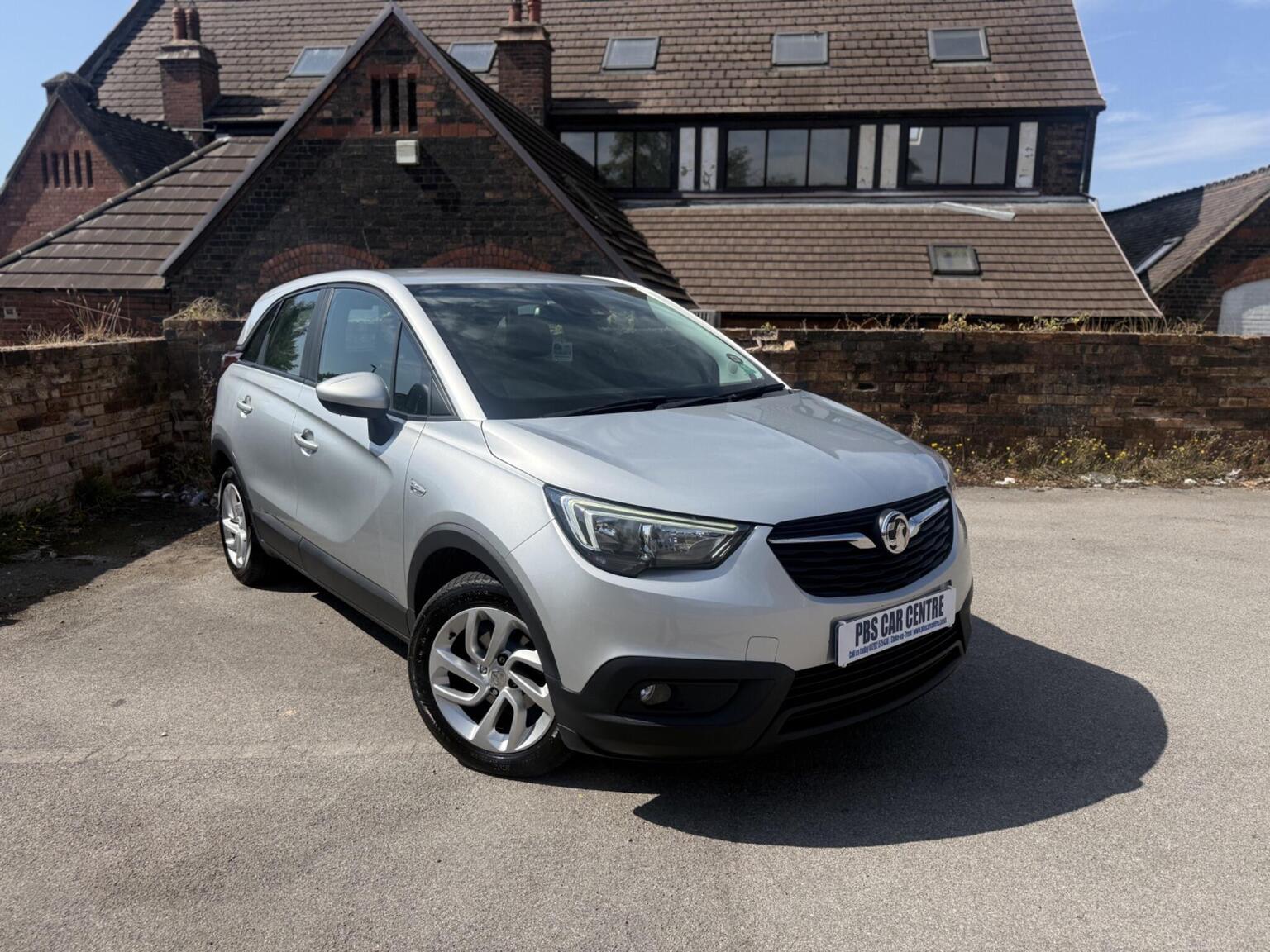 Vauxhall Crossland X - image 1 of 77