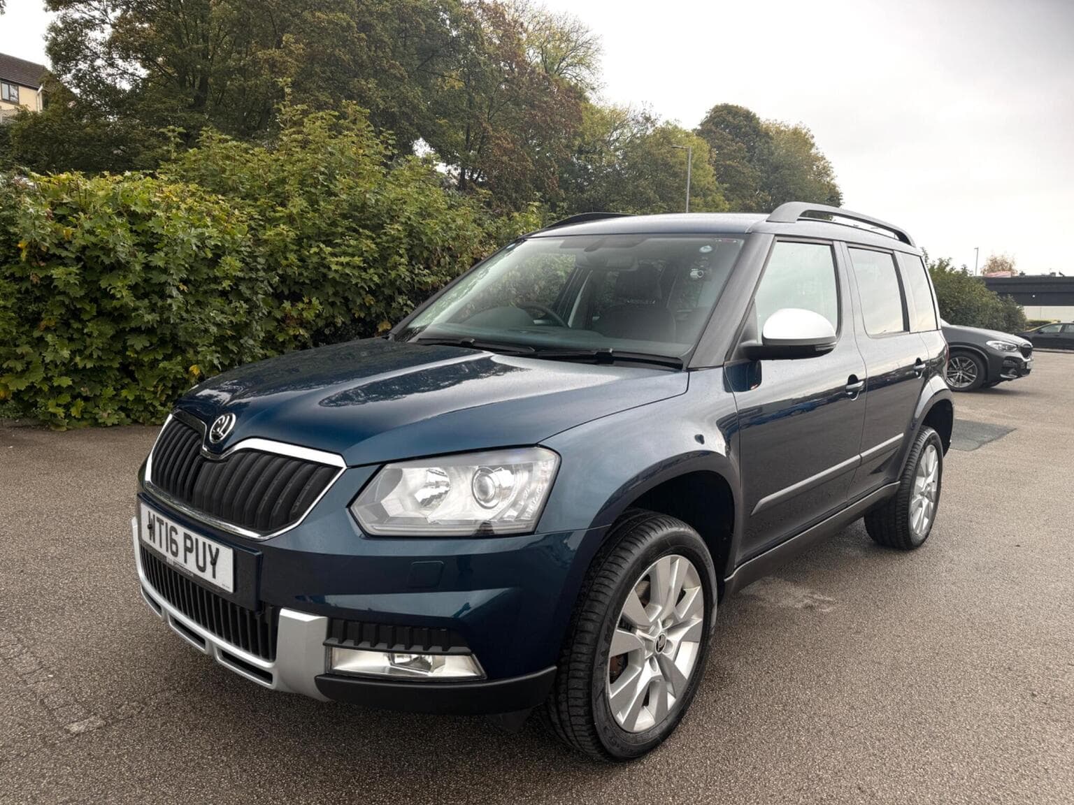 Skoda Yeti - image 1 of 57