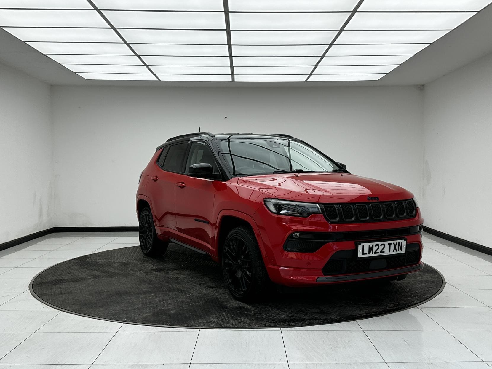 Jeep Compass - image 1 of 61