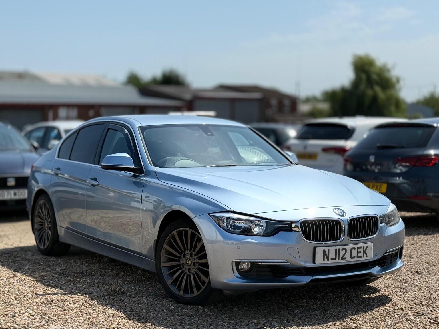 BMW 3 Series - image 1 of 52