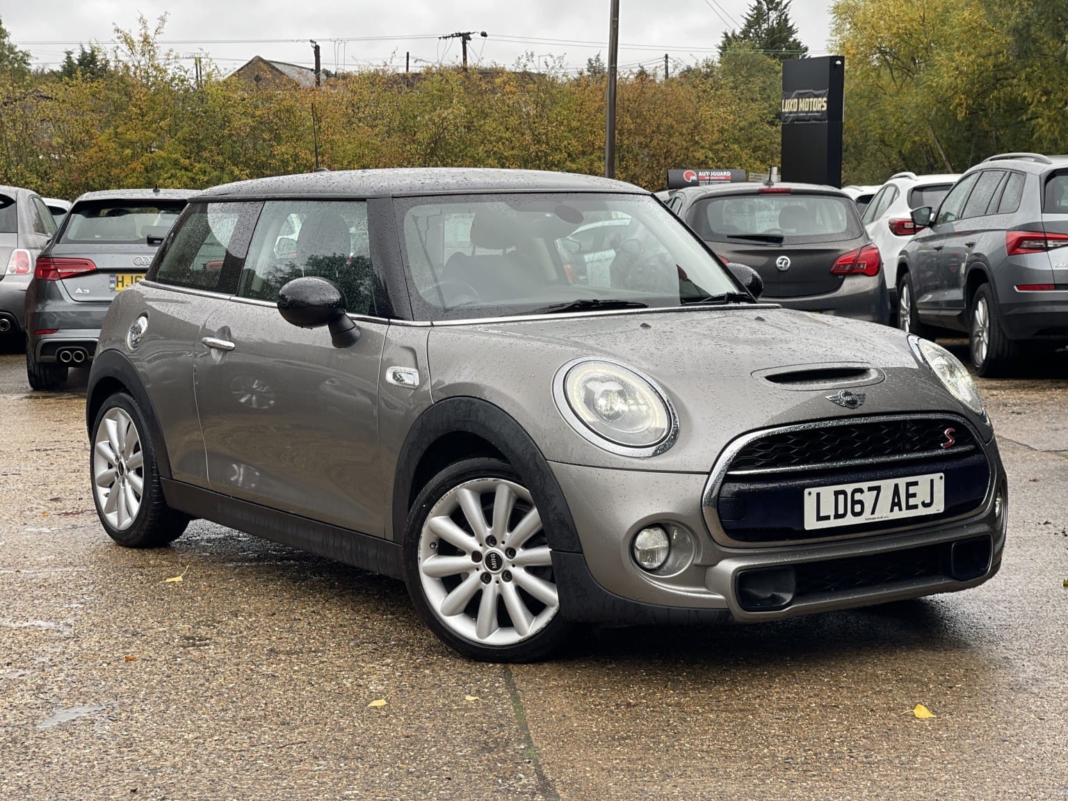 MINI Hatch - image 1 of 60