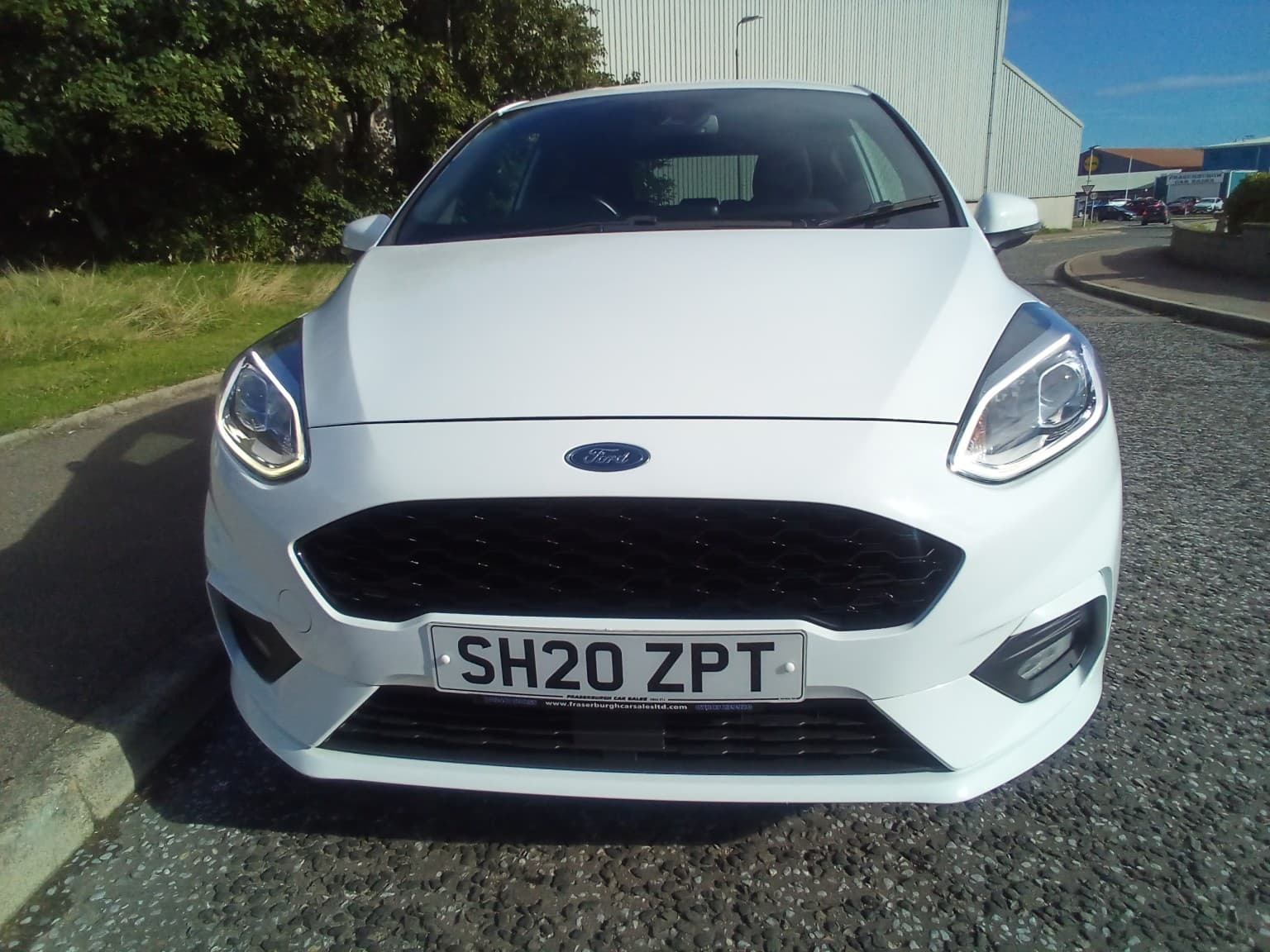 Ford Fiesta - image 1 of 16