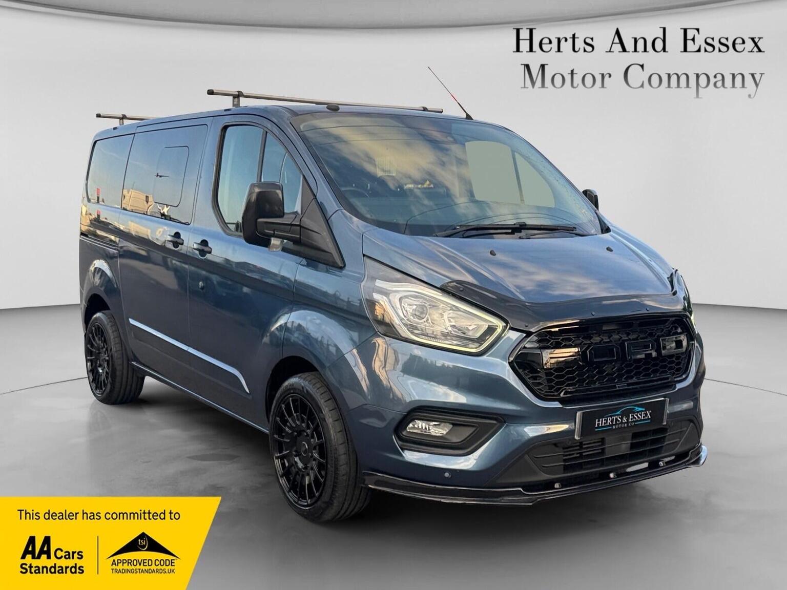 Ford Transit Custom - image 1 of 34