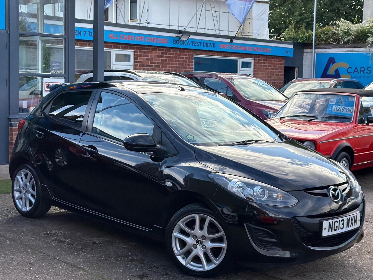 Mazda Mazda2 - image 1 of 67