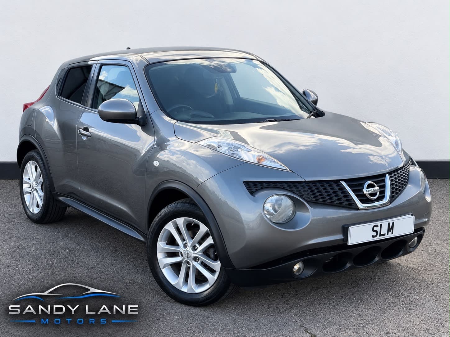 Nissan Juke - image 1 of 26