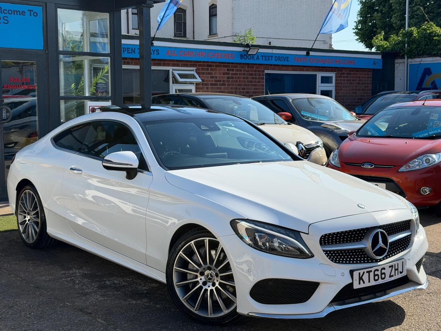 Mercedes-Benz C Class - image 1 of 59