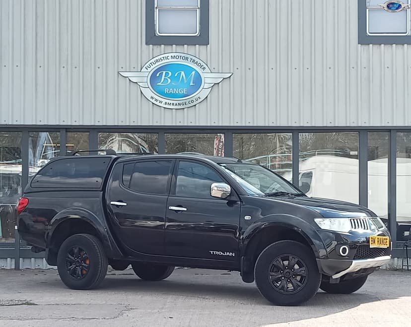 2013 MITSUBISHI L200