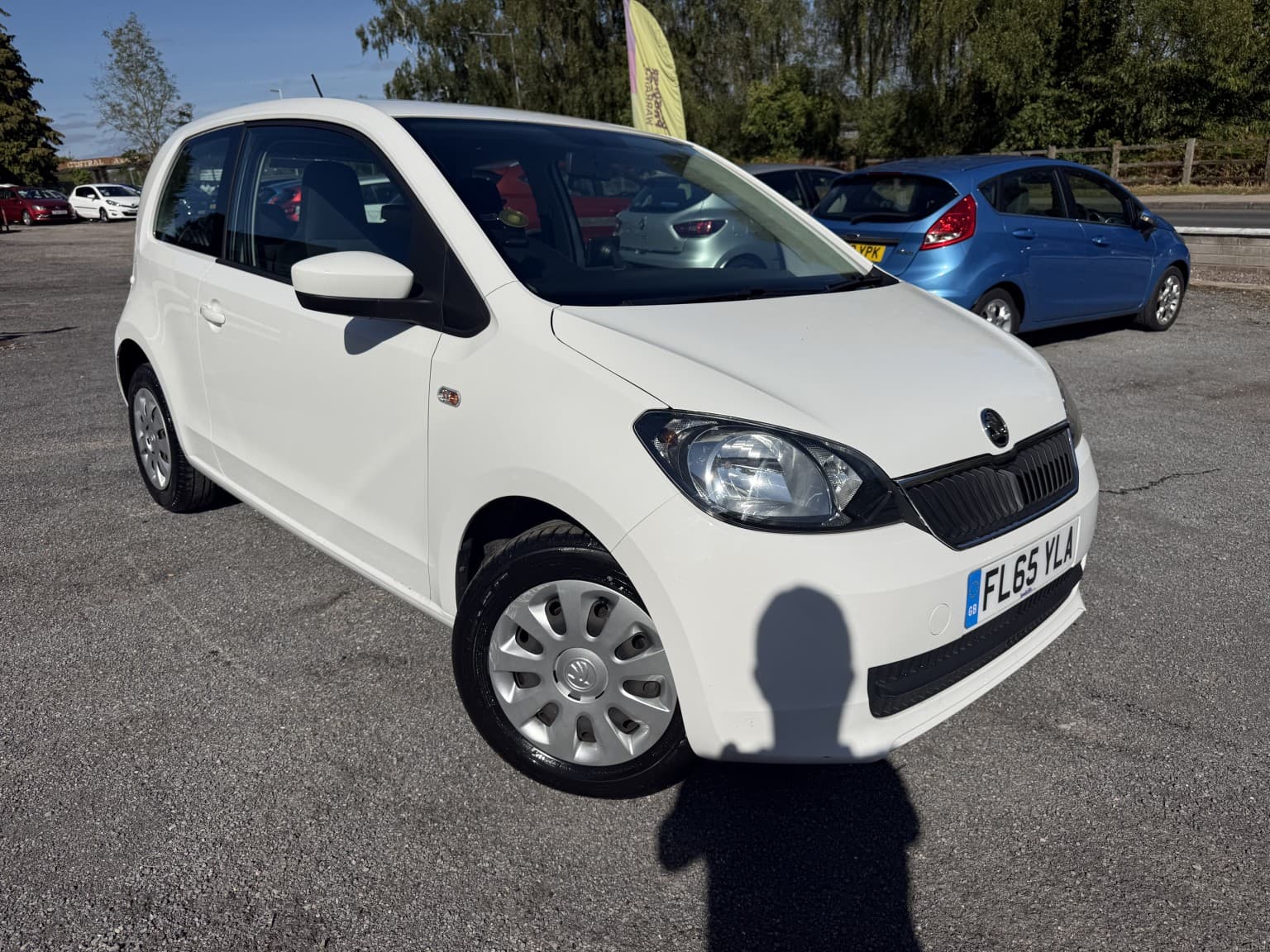 Skoda Citigo - image 1 of 35