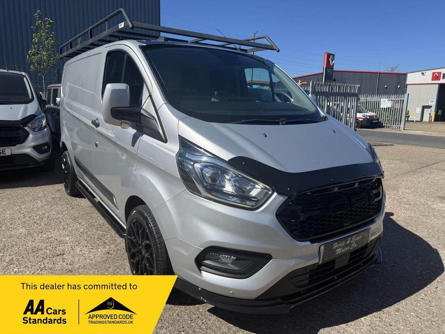 Ford Transit Custom - image 1 of 47