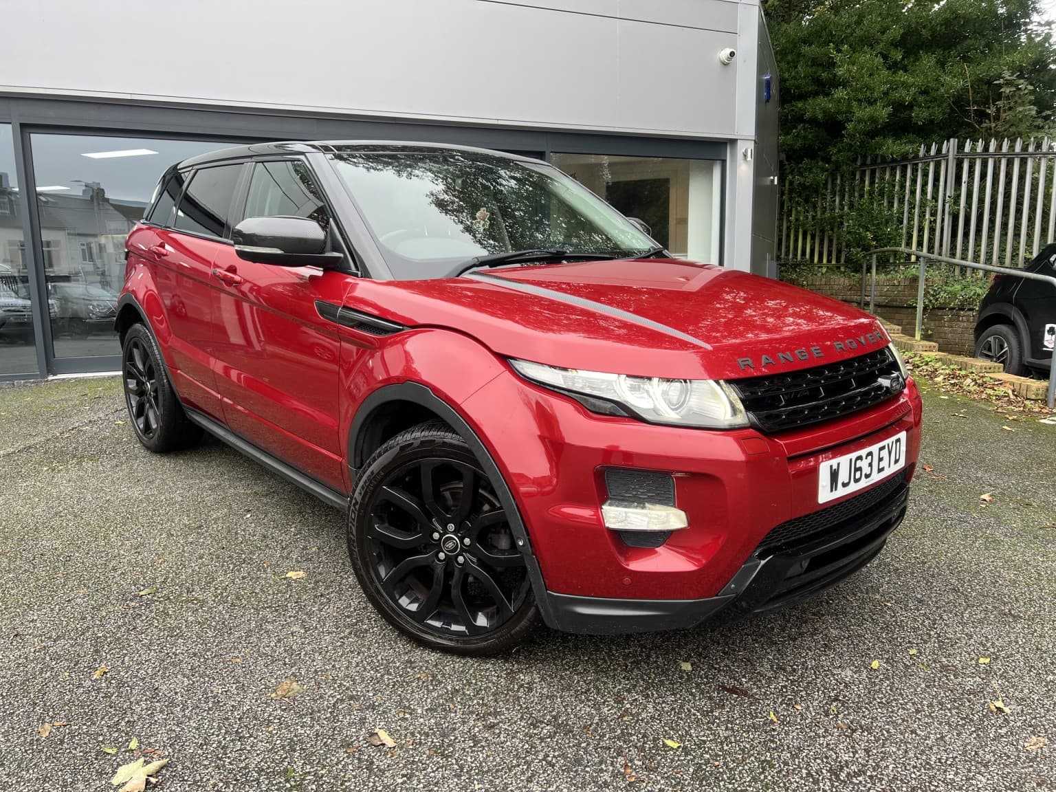 Land Rover Range Rover Evoque - image 1 of 20