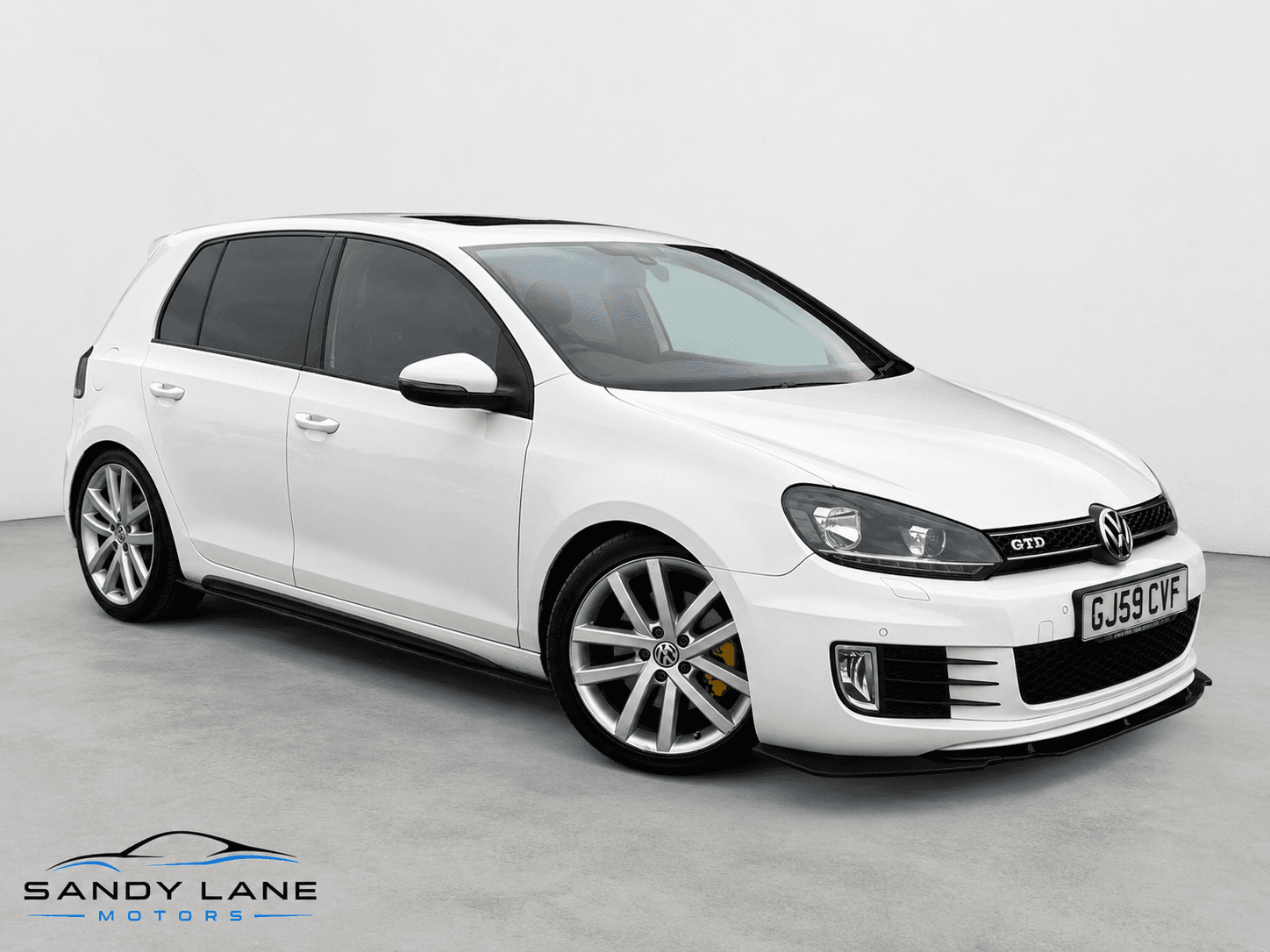Volkswagen Golf - image 1 of 25