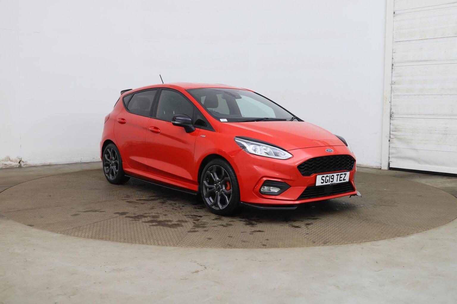 Ford Fiesta - image 1 of 12