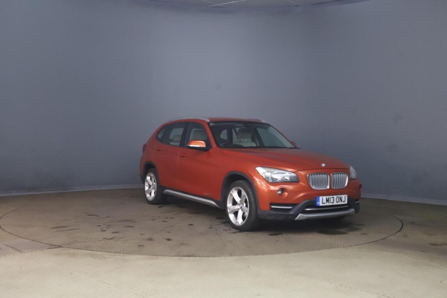 BMW X1 - image 1 of 11