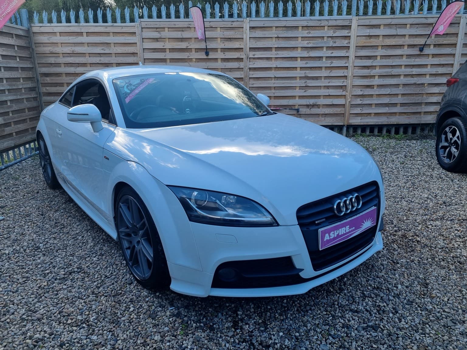 Audi TT - image 1 of 21