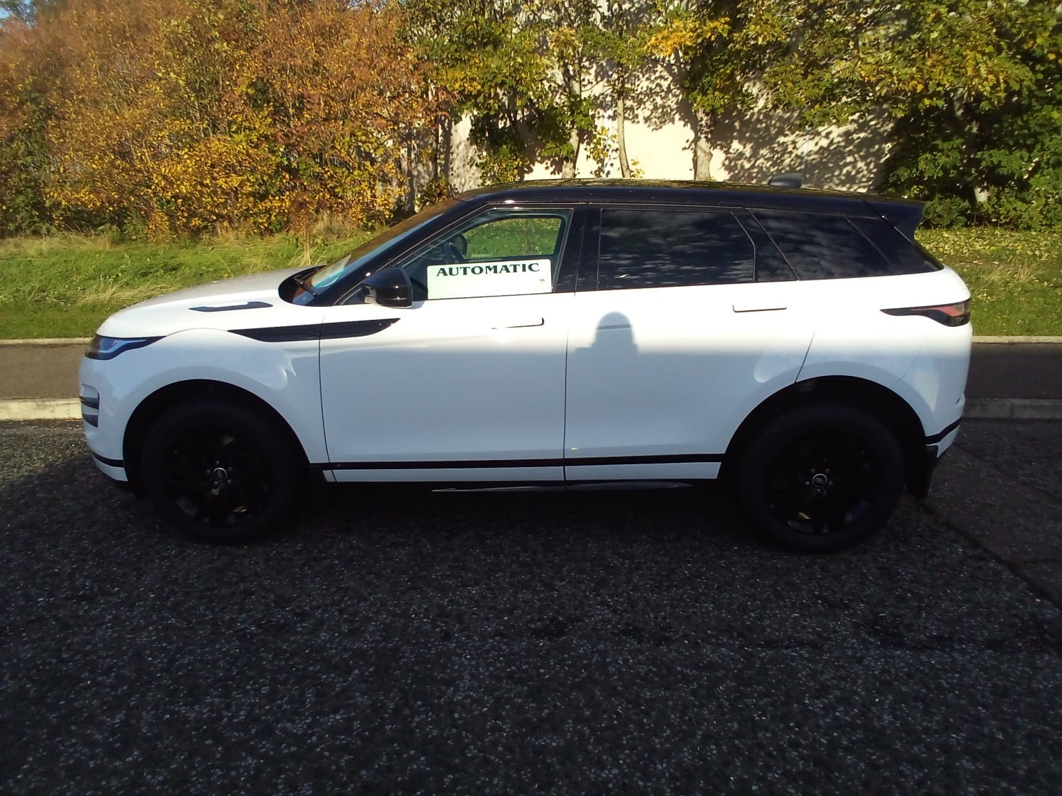 Land Rover Range Rover Evoque - image 1 of 18