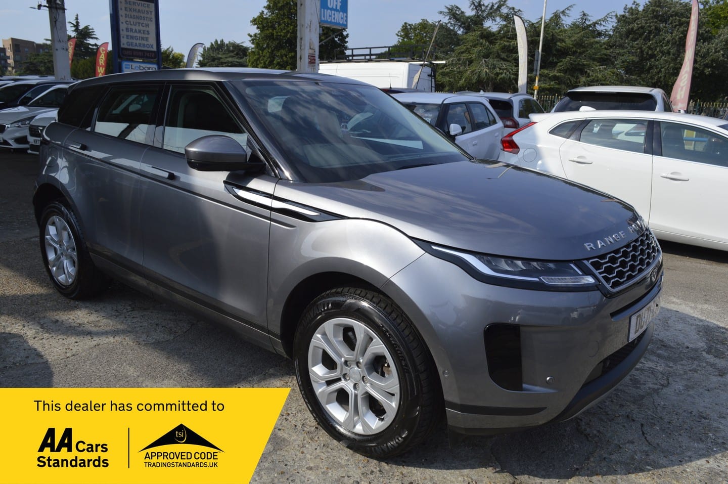 Land Rover Range Rover Evoque - image 1 of 28