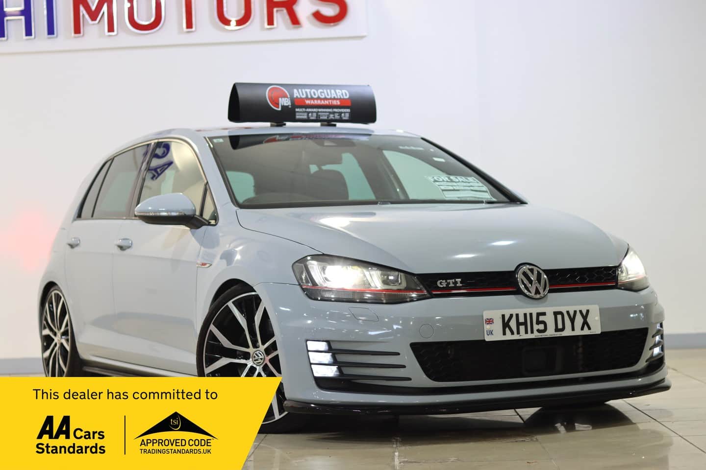 Volkswagen Golf - image 1 of 96