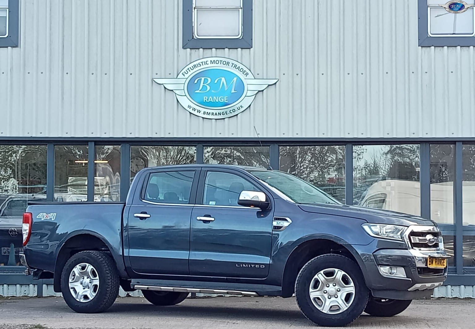 Ford Ranger - image 1 of 21