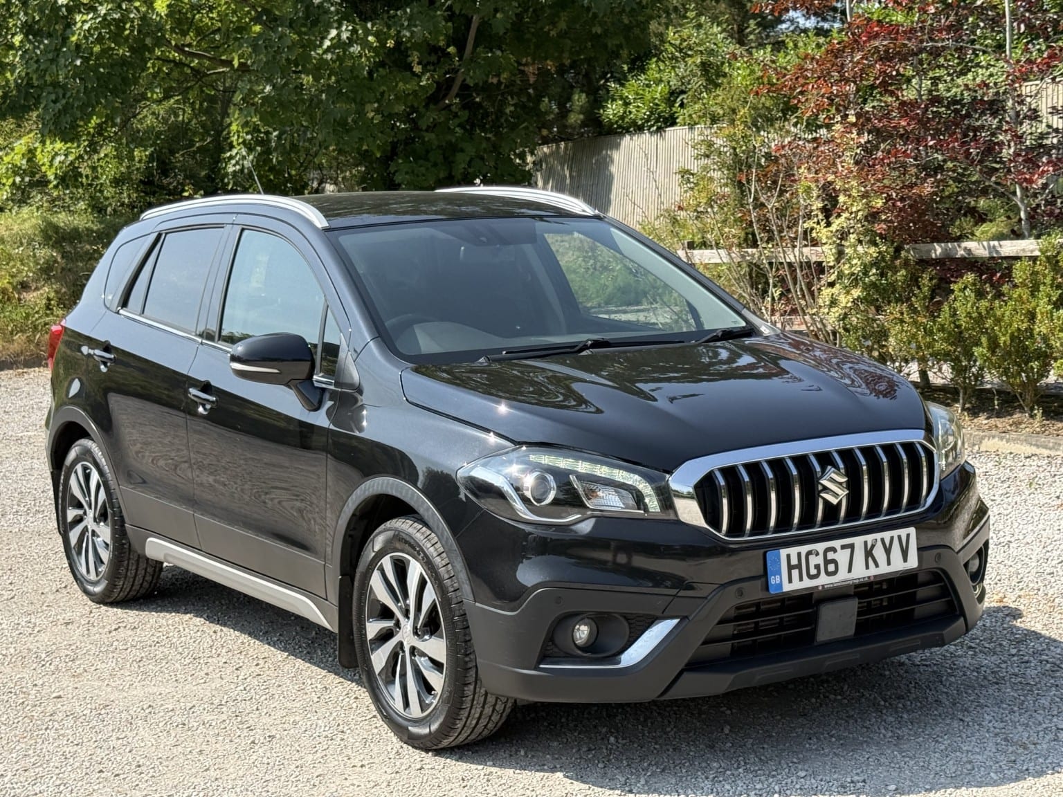 Suzuki SX4 S-Cross - image 1 of 23