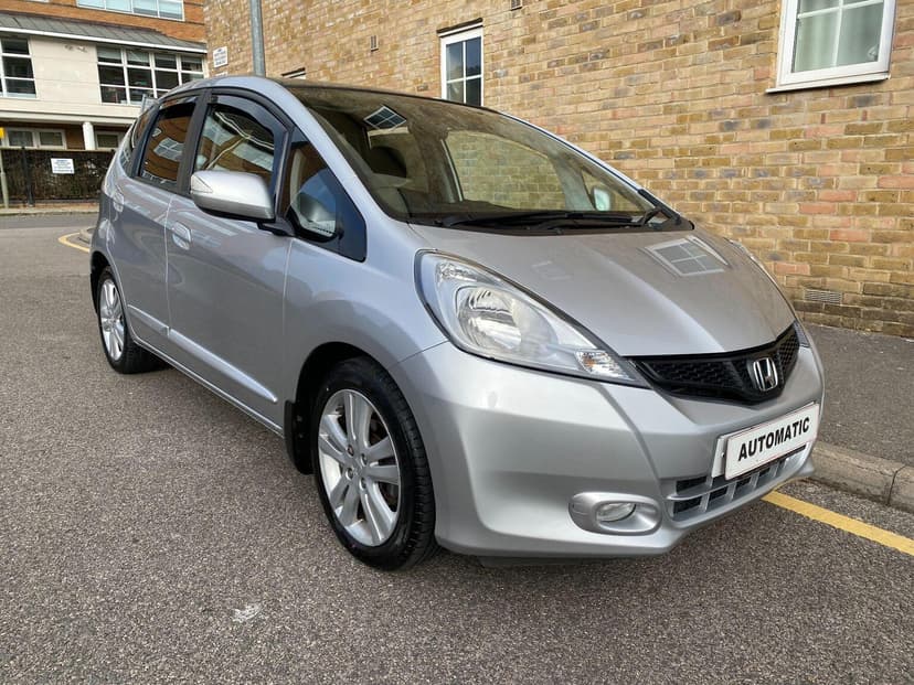 2015 HONDA JAZZ