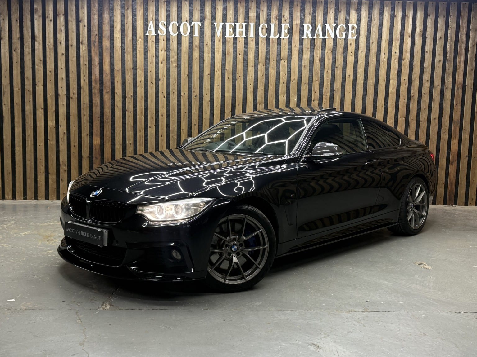BMW 4 Series - image 1 of 66