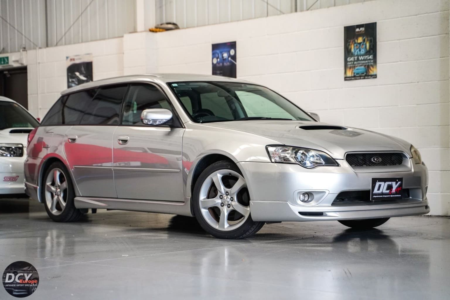 Subaru Legacy - image 1 of 42