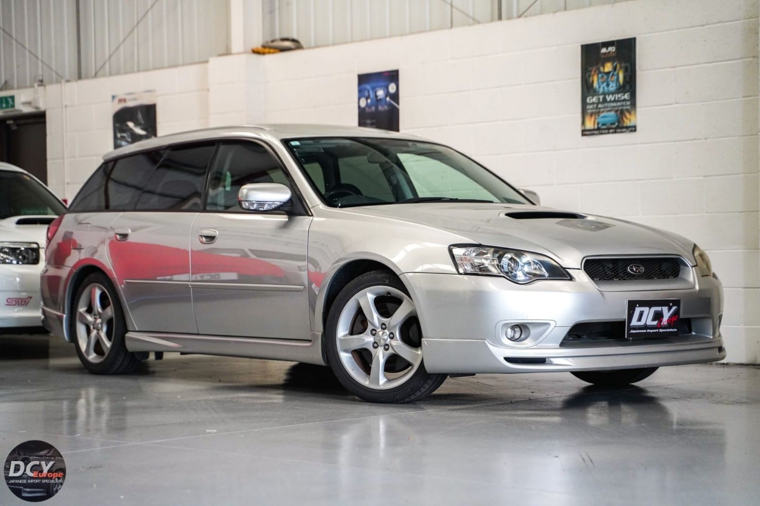 Subaru Legacy - image 1 of 42