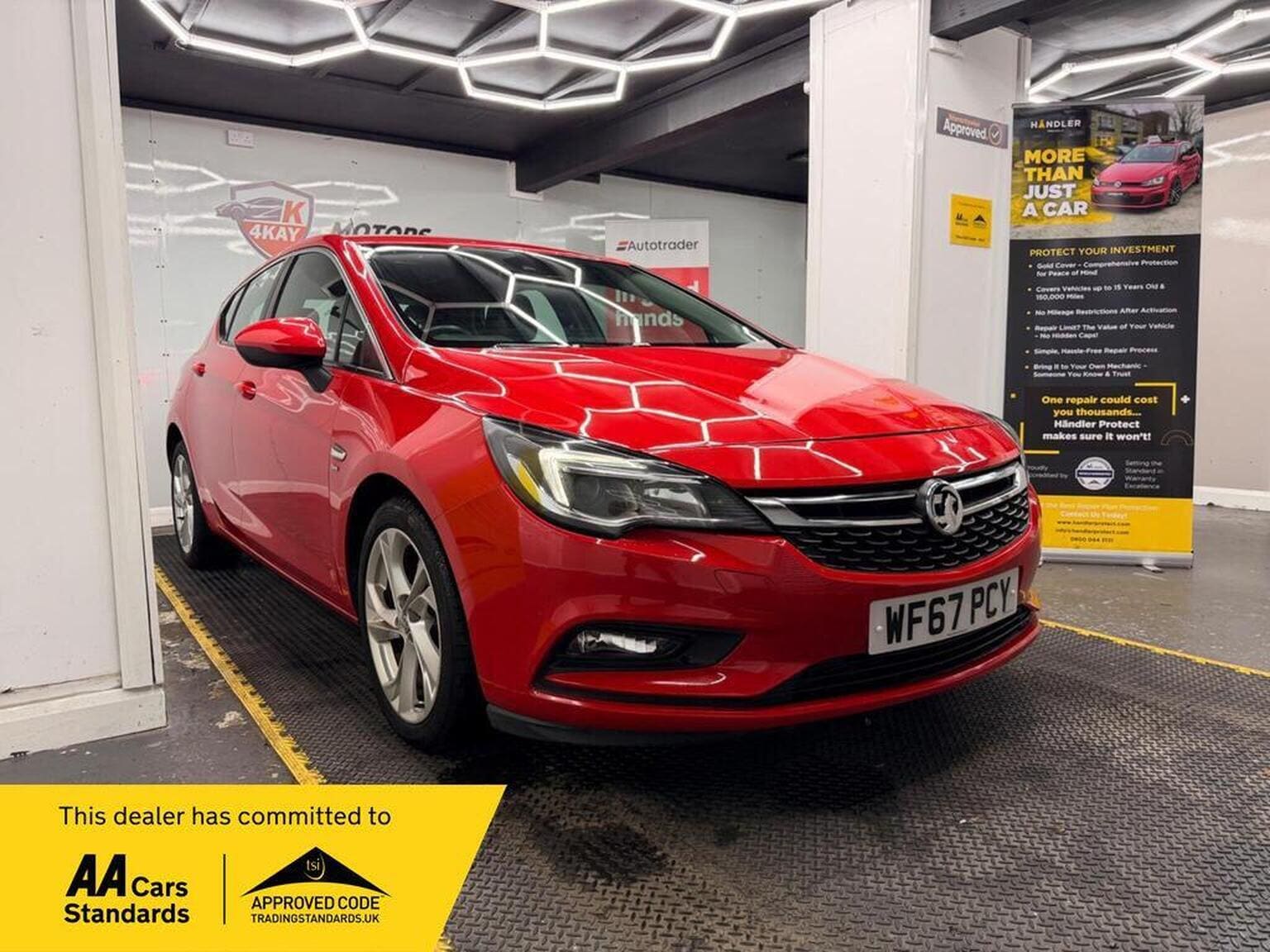 Vauxhall Astra - image 1 of 58