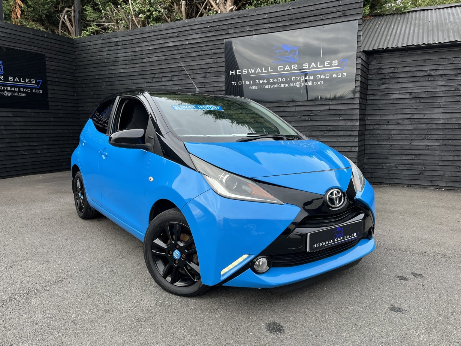Toyota Aygo - image 1 of 22