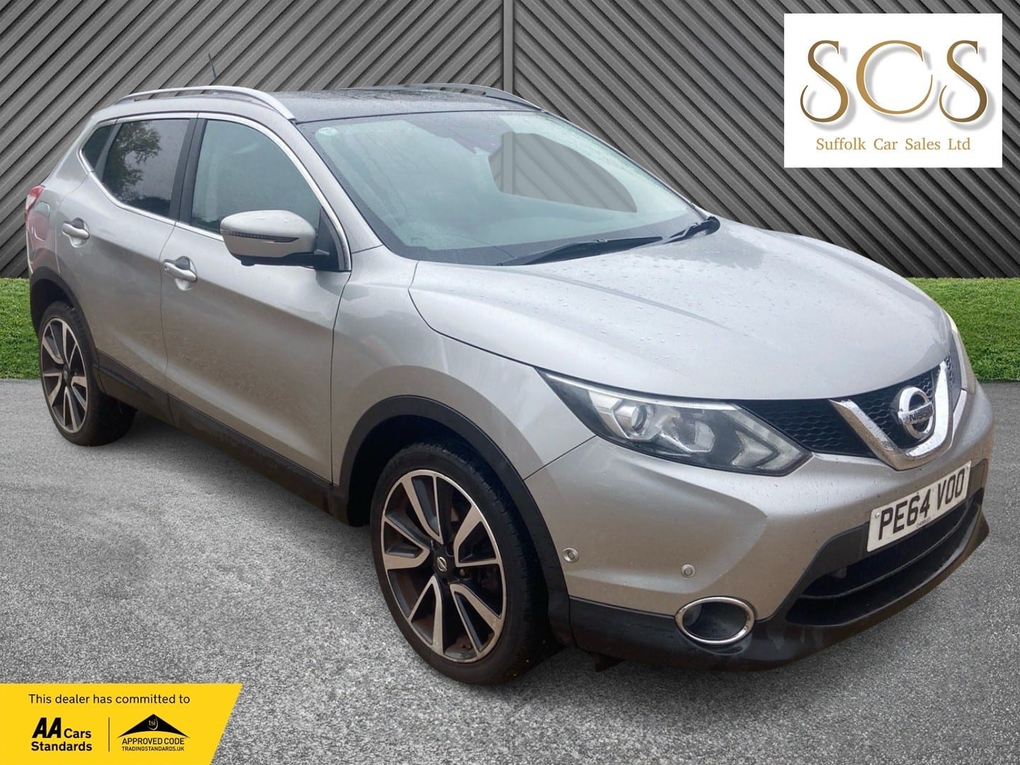 Nissan Qashqai - image 1 of 49