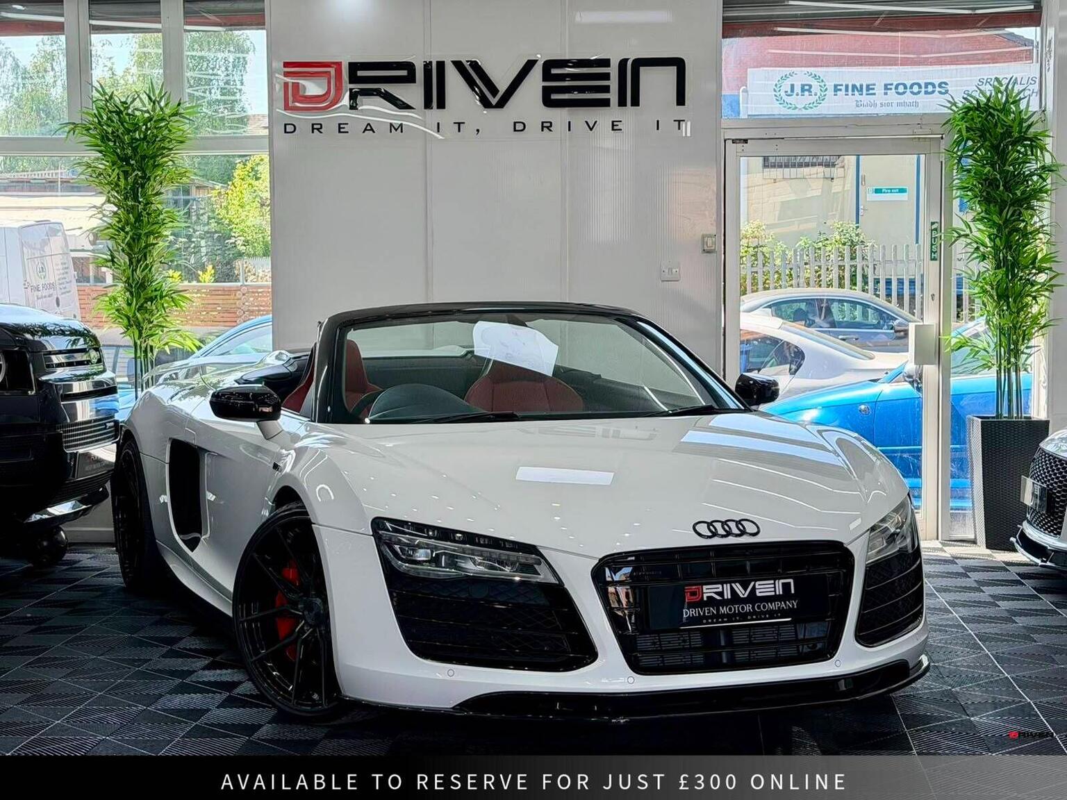 Audi R8 - image 1 of 45