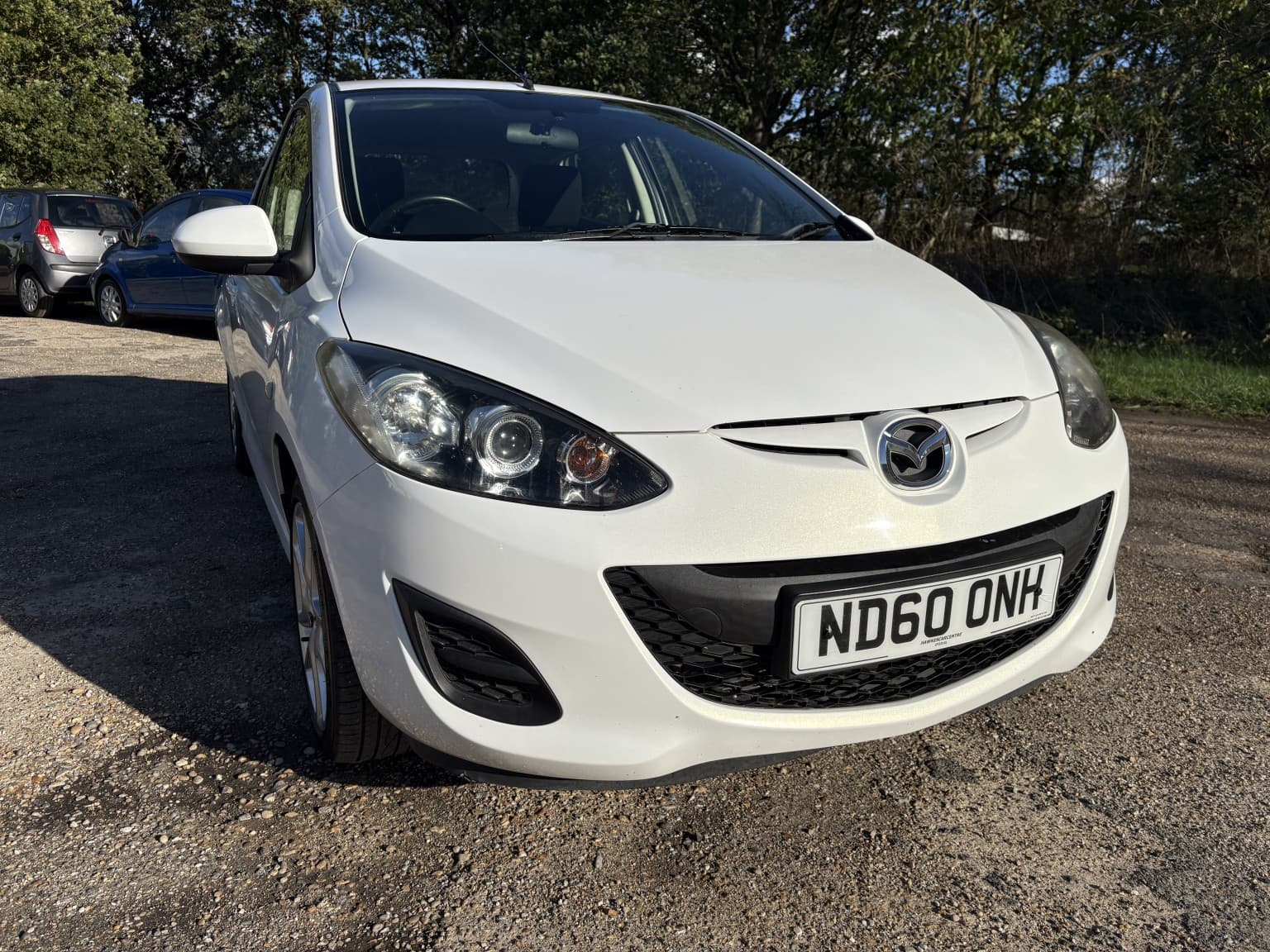 Mazda Mazda2 - image 1 of 27