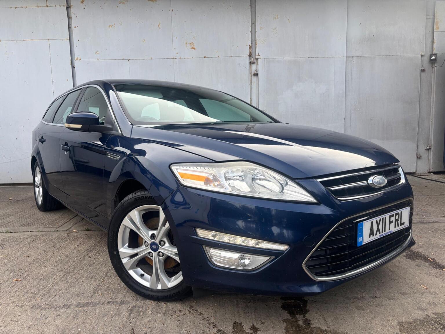 Ford Mondeo - image 1 of 36