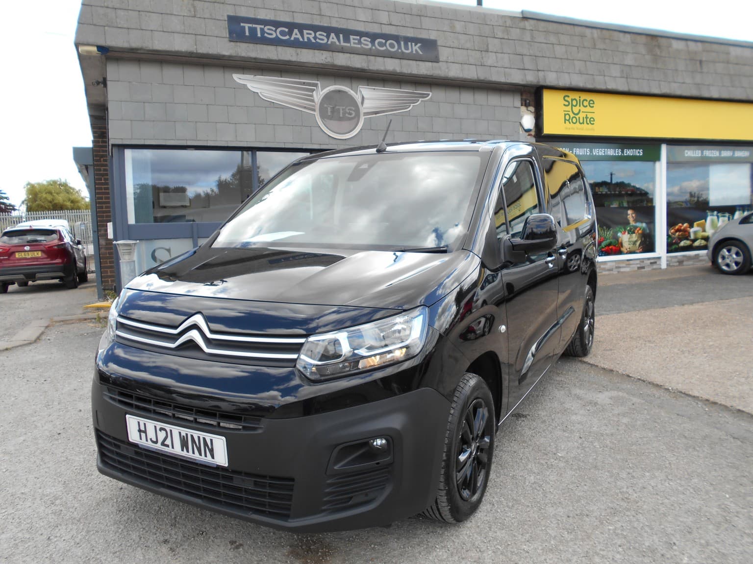 Citroen Berlingo - image 1 of 31
