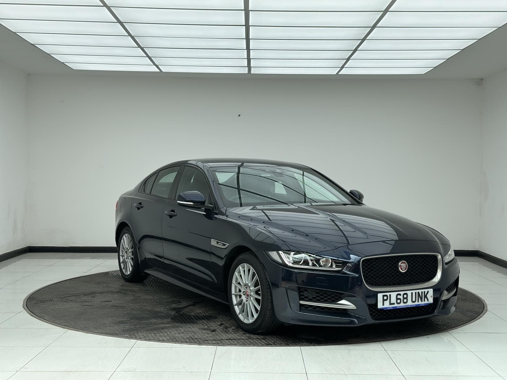 Jaguar XE - image 1 of 51