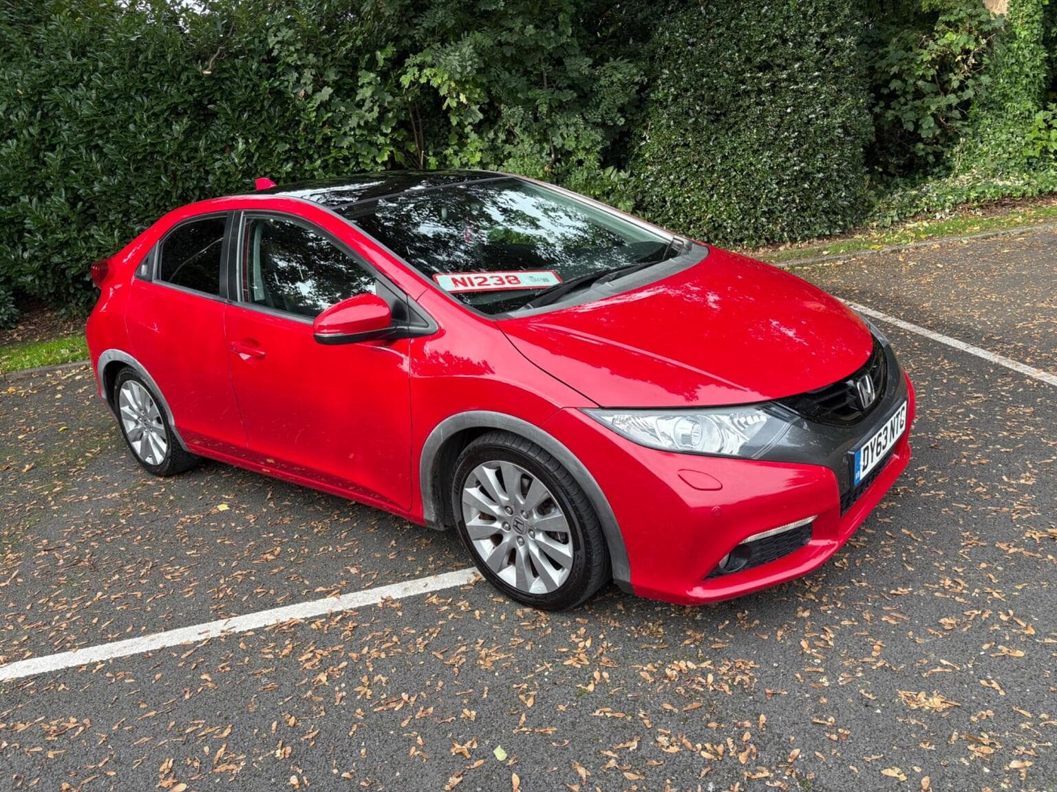 Honda Civic - image 1 of 38