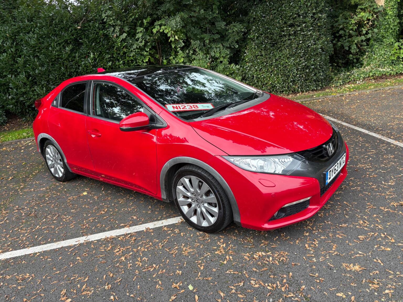 Honda Civic - image 1 of 38