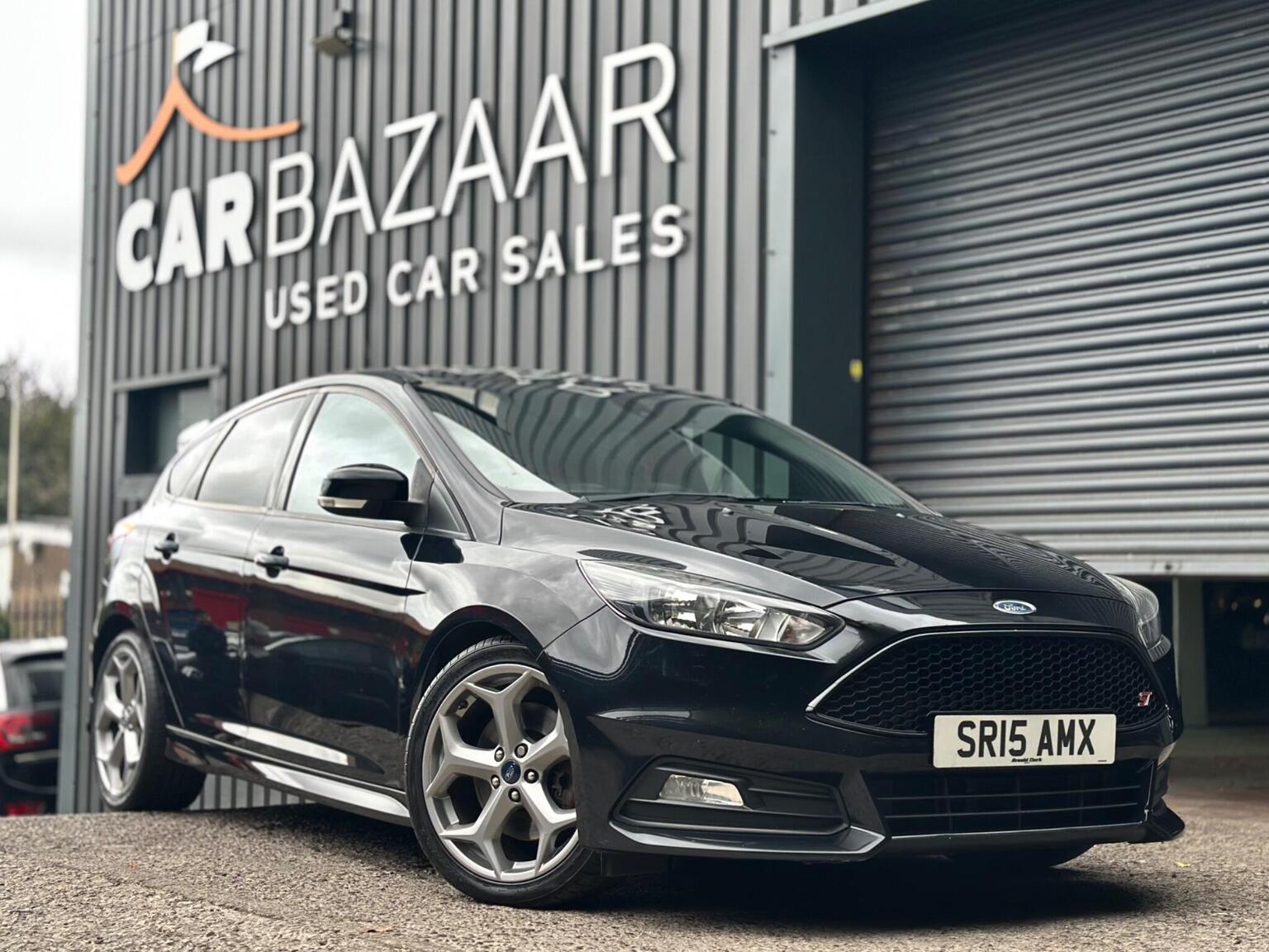 Ford Focus - image 1 of 64