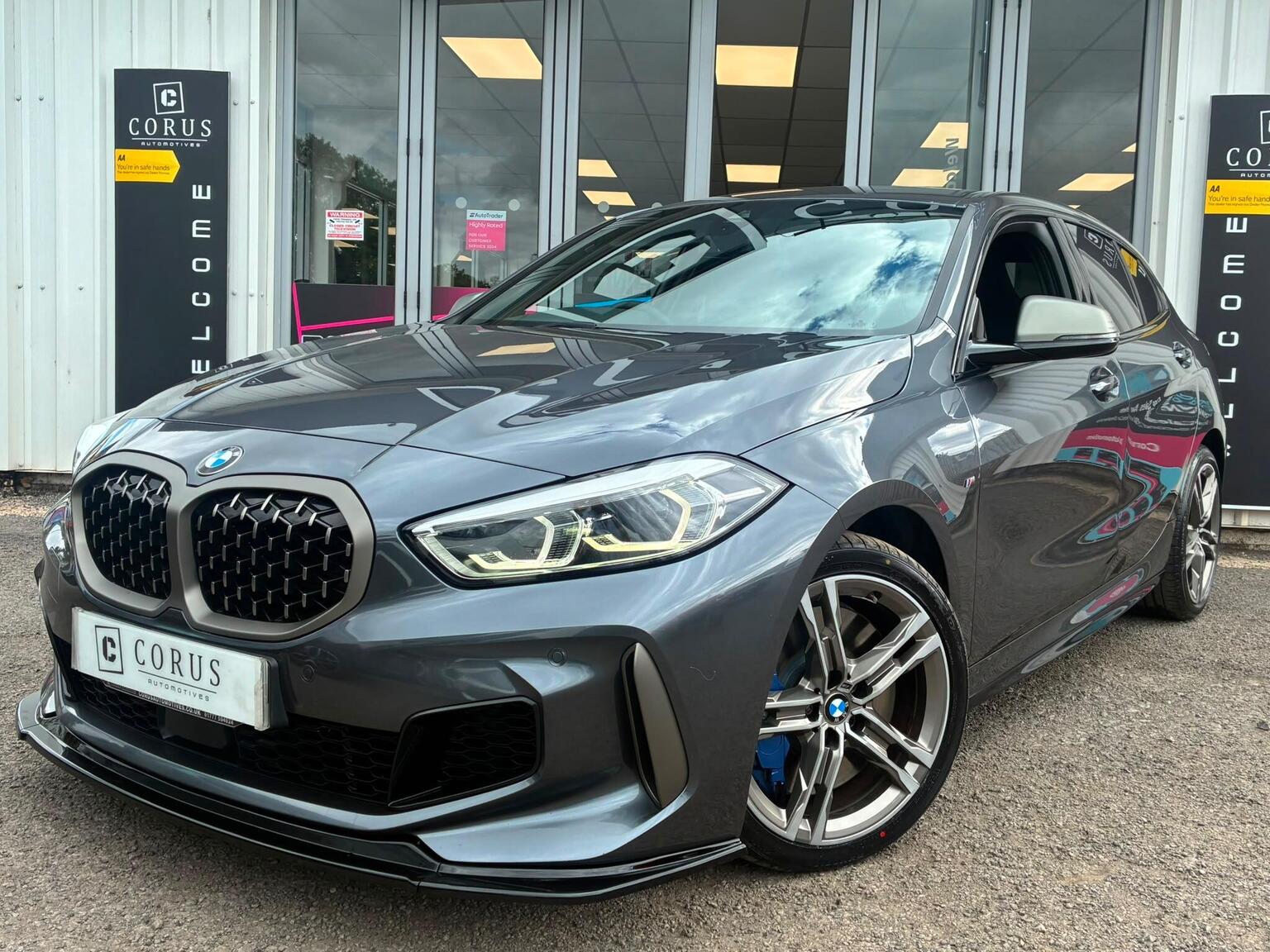 BMW 1 Series - image 1 of 48